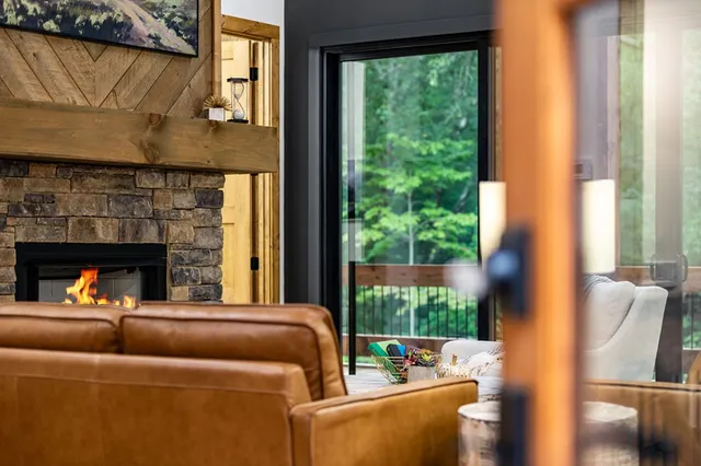 $849,000 | 40 Lees Ride, McCaysville, GA 30555