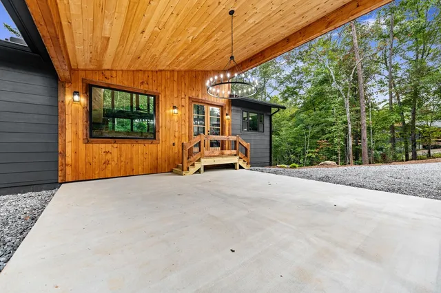 $849,000 | 40 Lees Ride, McCaysville, GA 30555