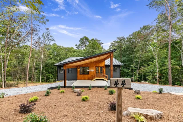 $849,000 | 40 Lees Ride, McCaysville, GA 30555