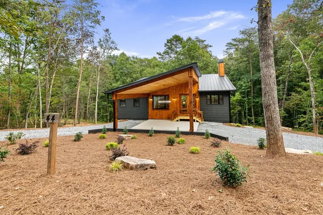 $849,000 | 40 Lees Ride, McCaysville, GA 30555