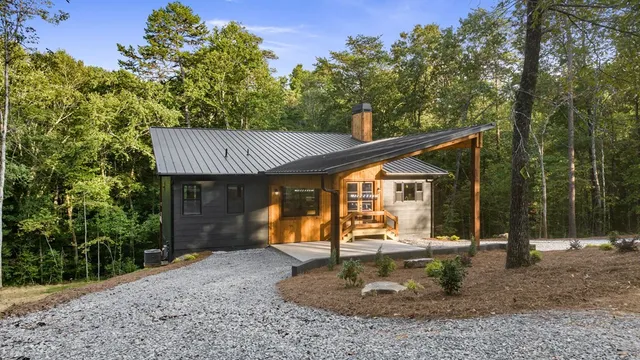 $849,000 | 40 Lees Ride, McCaysville, GA 30555