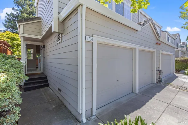 $3,800 | 1734 Zinfandel Drive, Petaluma, CA 94954