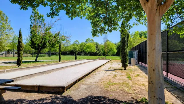 $3,800 | 1734 Zinfandel Drive, Petaluma, CA 94954