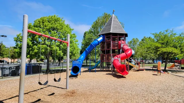 $3,800 | 1734 Zinfandel Drive, Petaluma, CA 94954