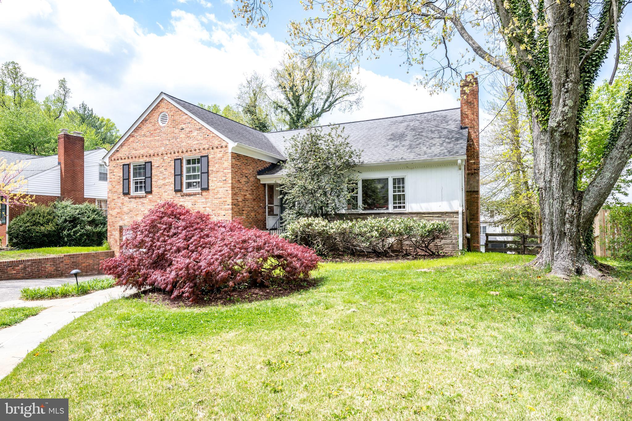 9914 Old Spring Road Kensington, MD 20895 - Photo 1 of 34 Welcome home