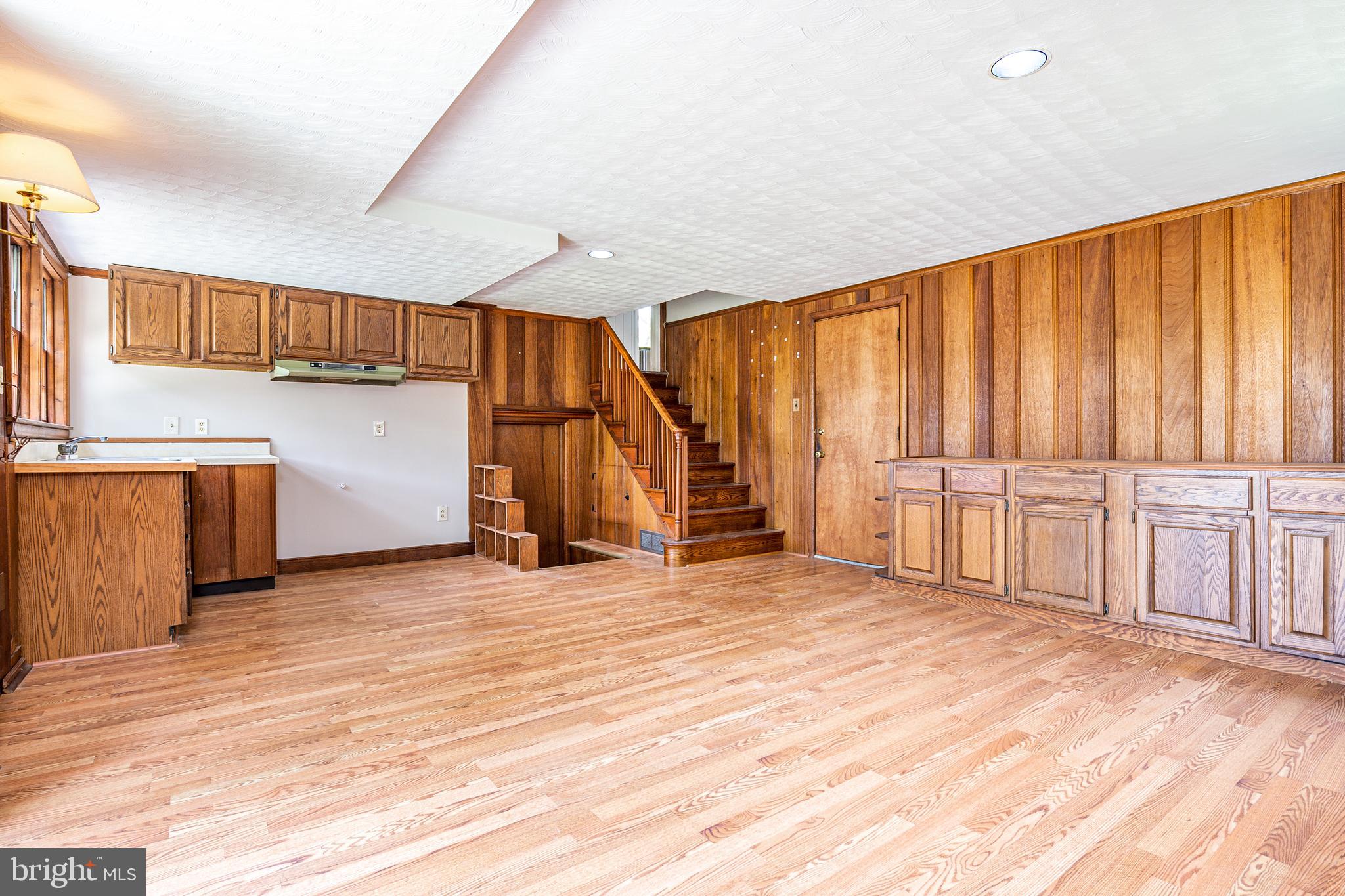 9914 Old Spring Road Kensington, MD 20895 - Photo 25 of 34 Rec room