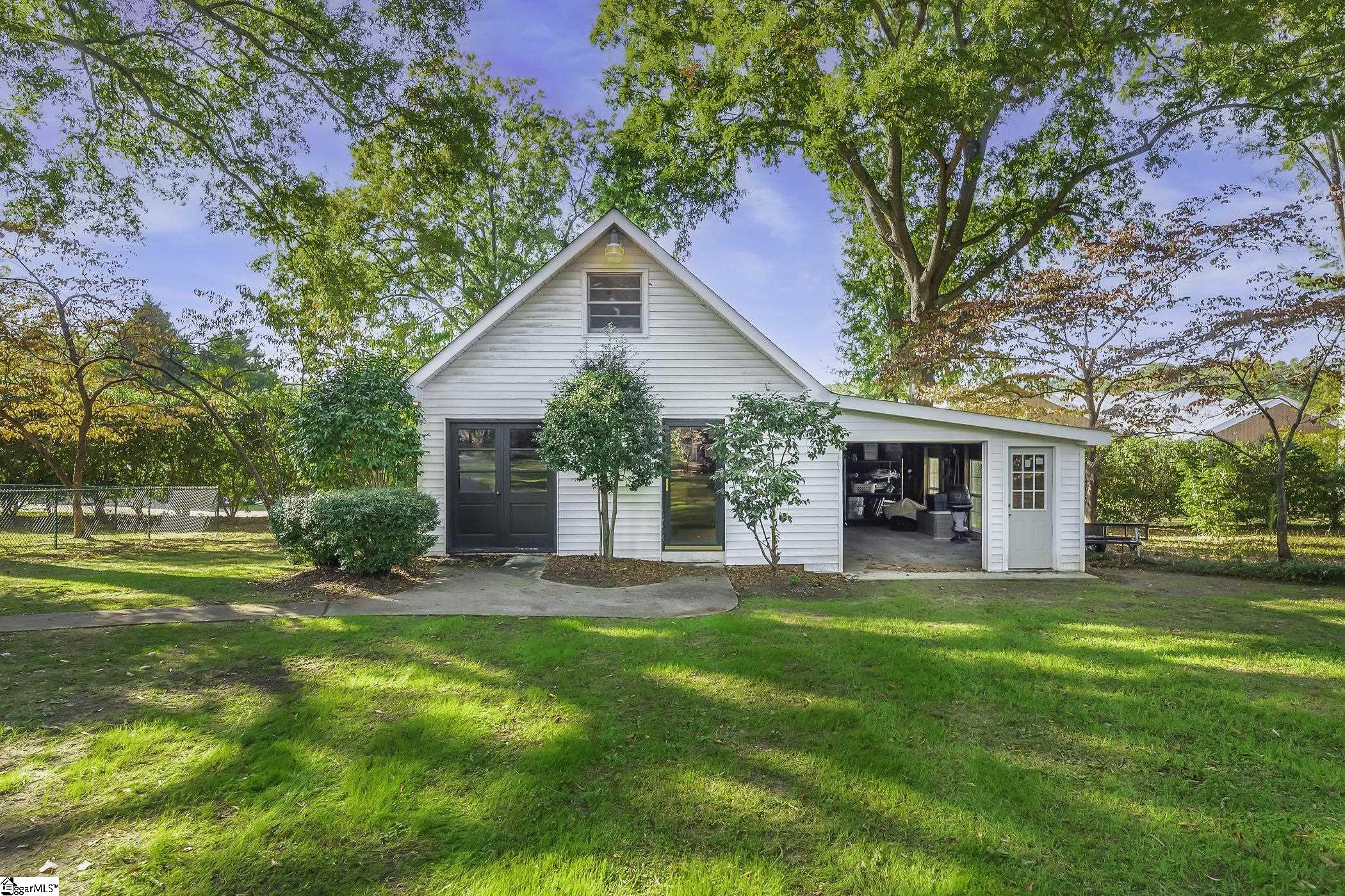 200 Lake Street Laurens, SC 29360 - Photo 31 of 35