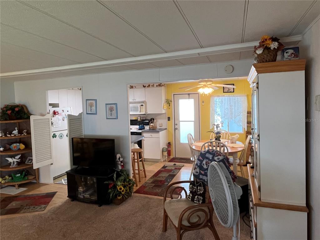 206 Roma Road Venice, FL 34285 - Photo 9 of 38