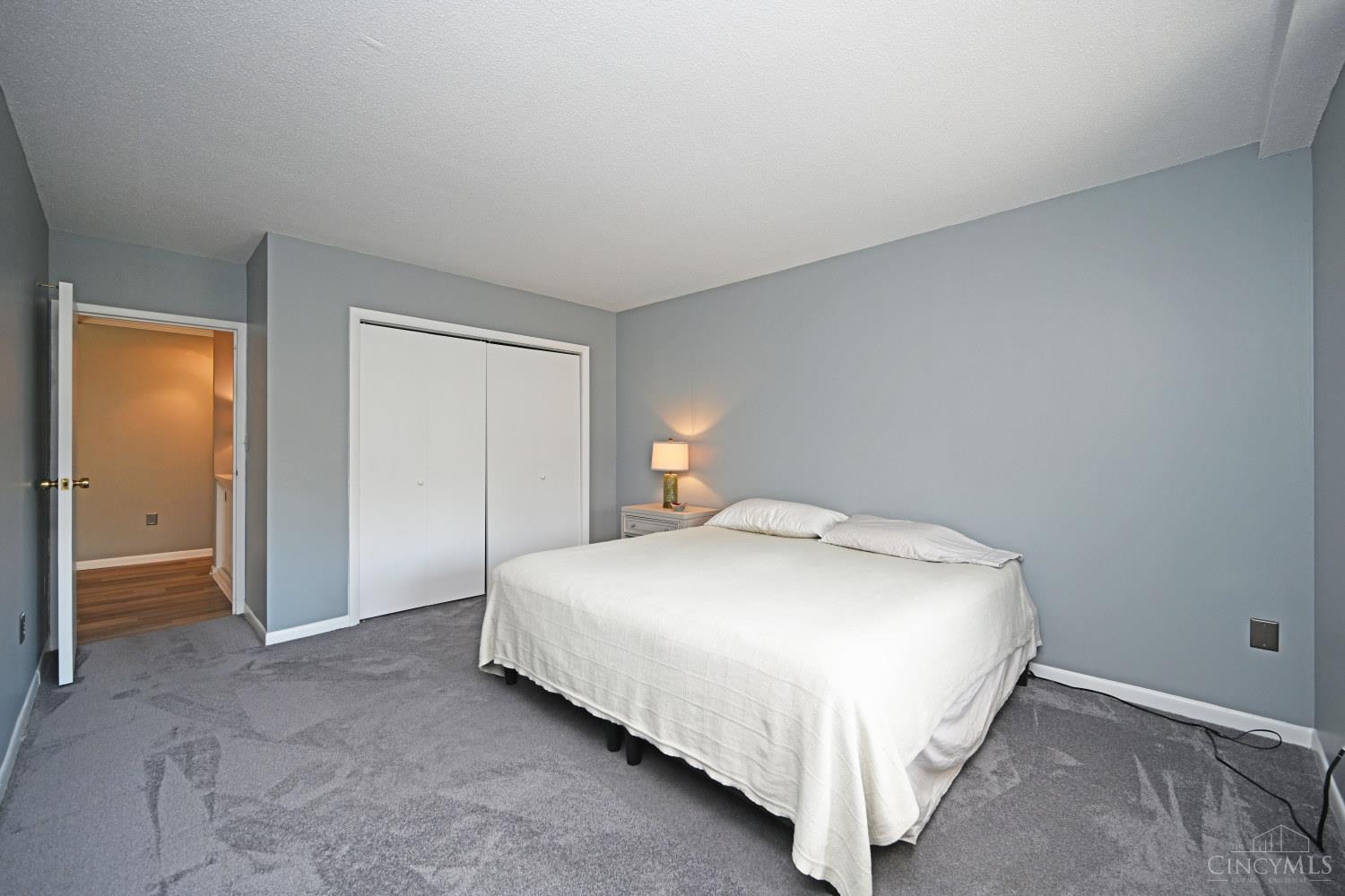 2444 Madison Road, Unit 202A Cincinnati, OH 45208 - Photo 26 of 41