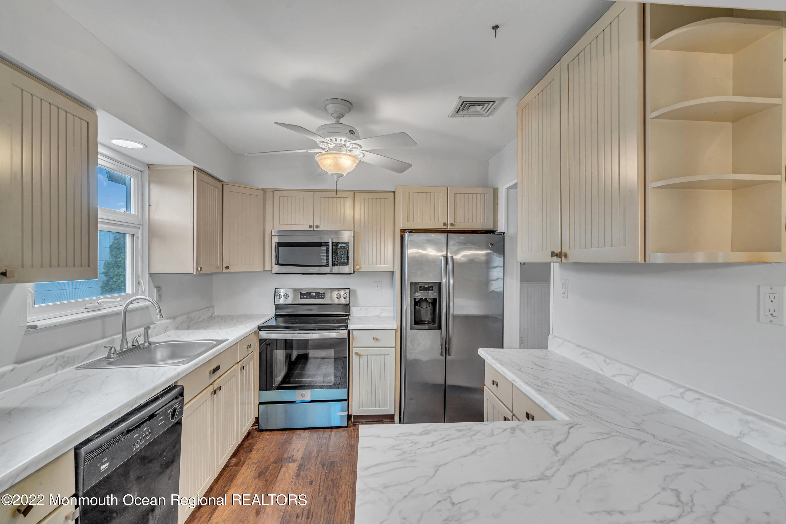 53 Watkins Road Brick, NJ 08724 - Photo 8 of 17 Kitchen