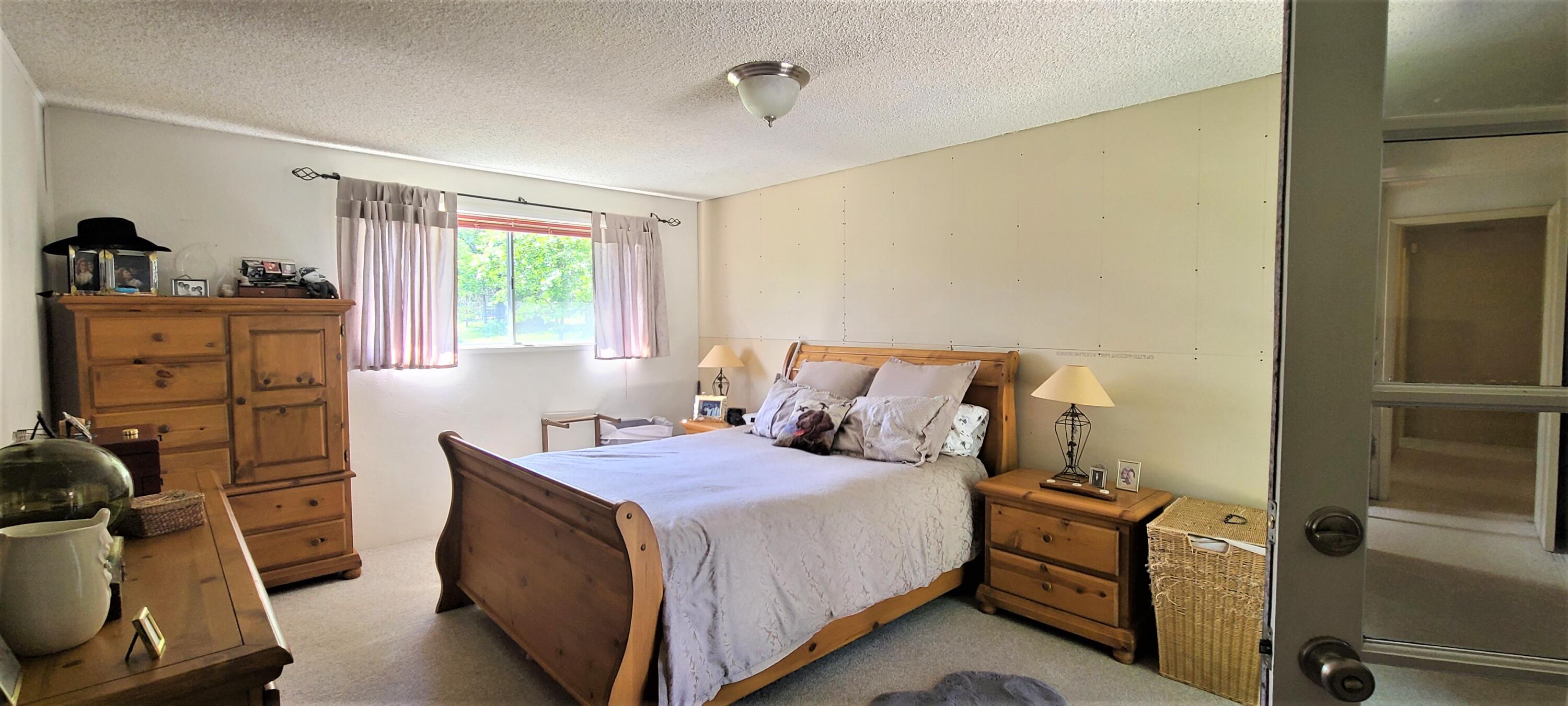 3785 Old Military Road Central Point, OR 97502 - Photo 9 of 26 20220517_101446