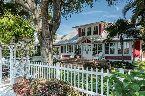 $75,000 | 245 Broad Avenue South, Naples, FL 34102