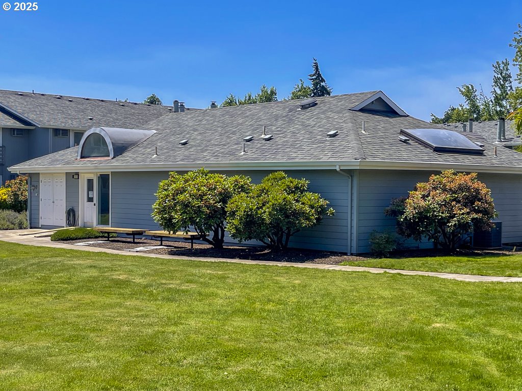 650 Harlow Road, Unit 130 Springfield, OR 97477 - Photo 14 of 17