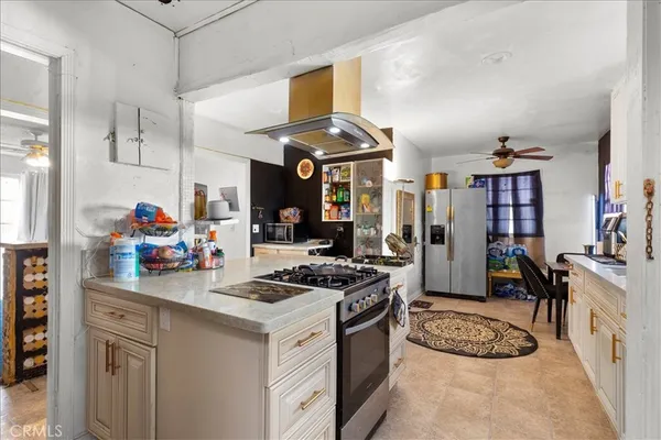 $875,000 | 3640 West 60th Street, Los Angeles, CA 90043