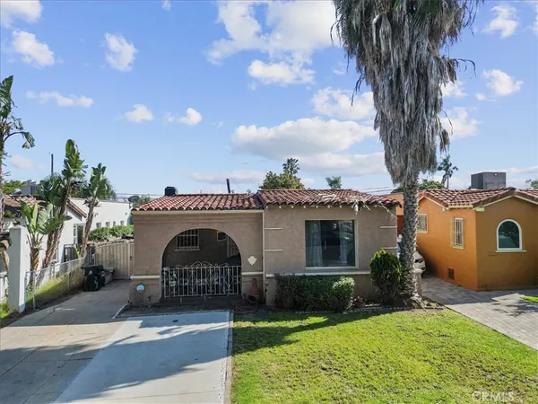 $875,000 | 3640 West 60th Street, Los Angeles, CA 90043