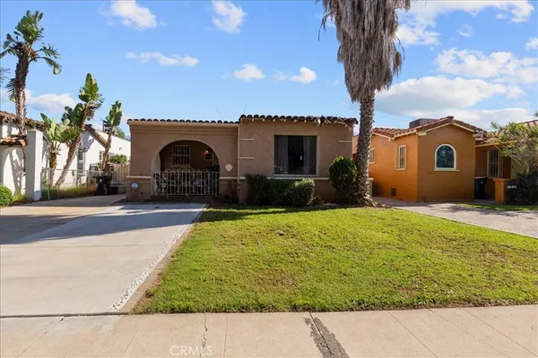 $875,000 | 3640 West 60th Street, Los Angeles, CA 90043