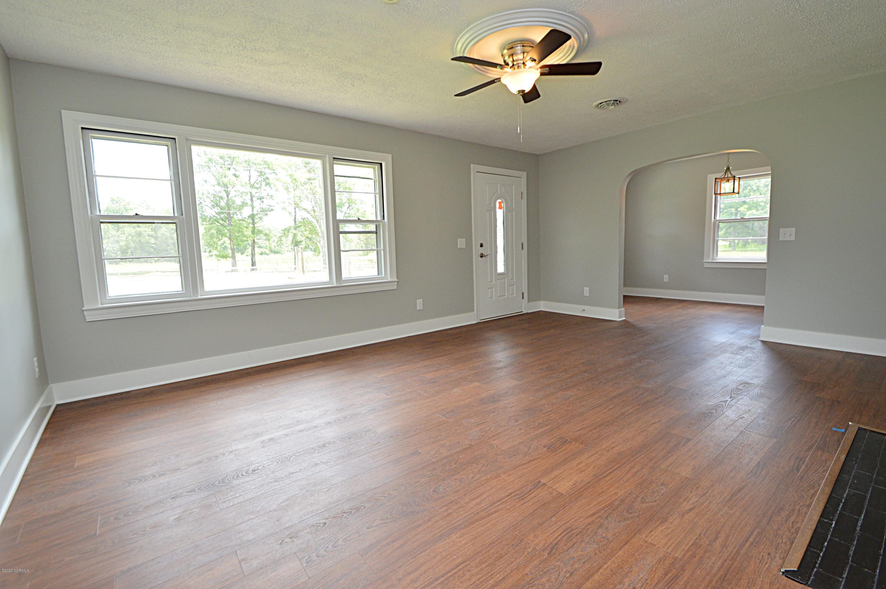 403 Howell Road New Bern, NC 28562 - Photo 21 of 31 DSC_0692