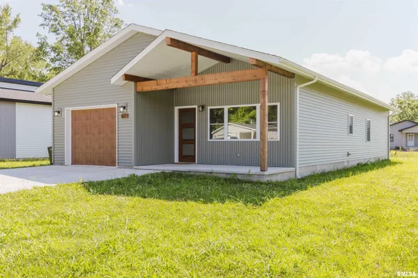 $200,000 | 821 North 27th Street, Herrin, IL 62948
