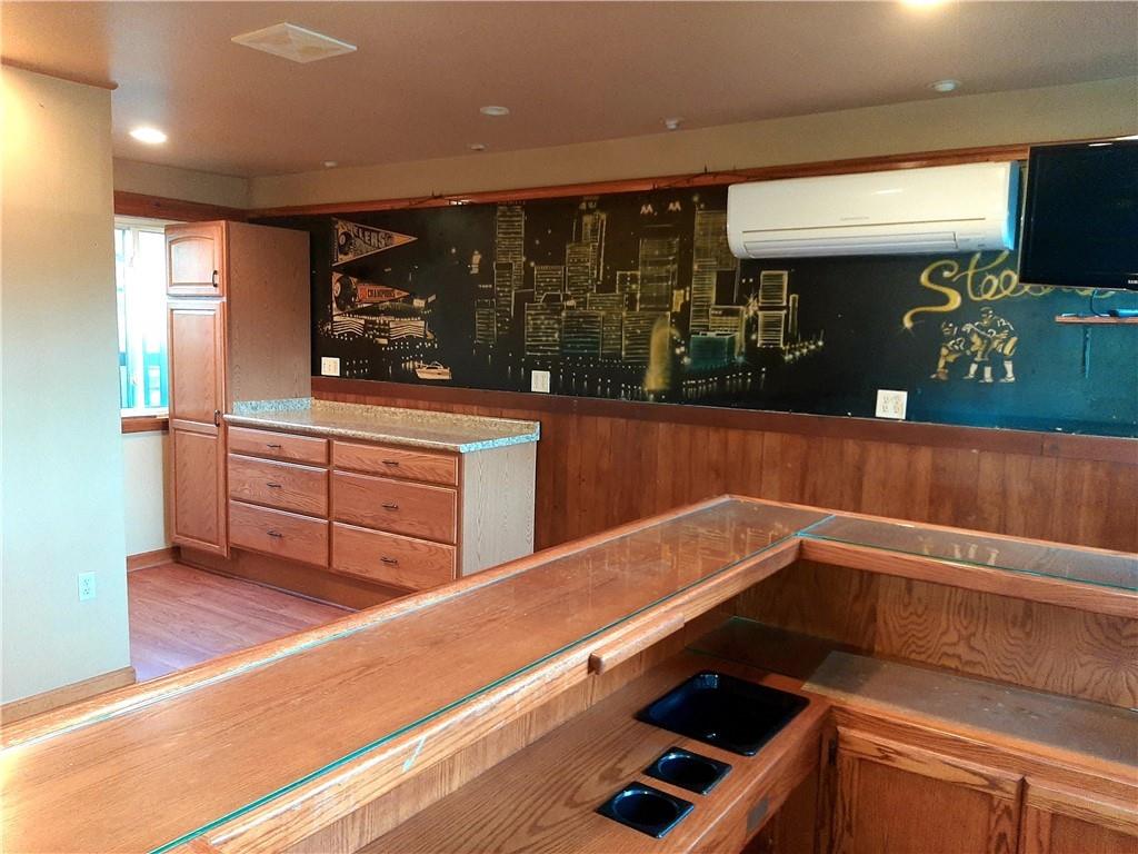 3728 Oakton Road Pittsburgh, PA 15227 - Photo 11 of 20 Gallery Image 11