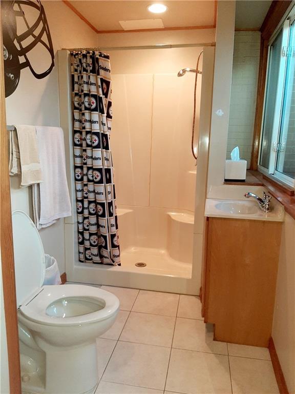 3728 Oakton Road Pittsburgh, PA 15227 - Photo 12 of 20 Gallery Image 12
