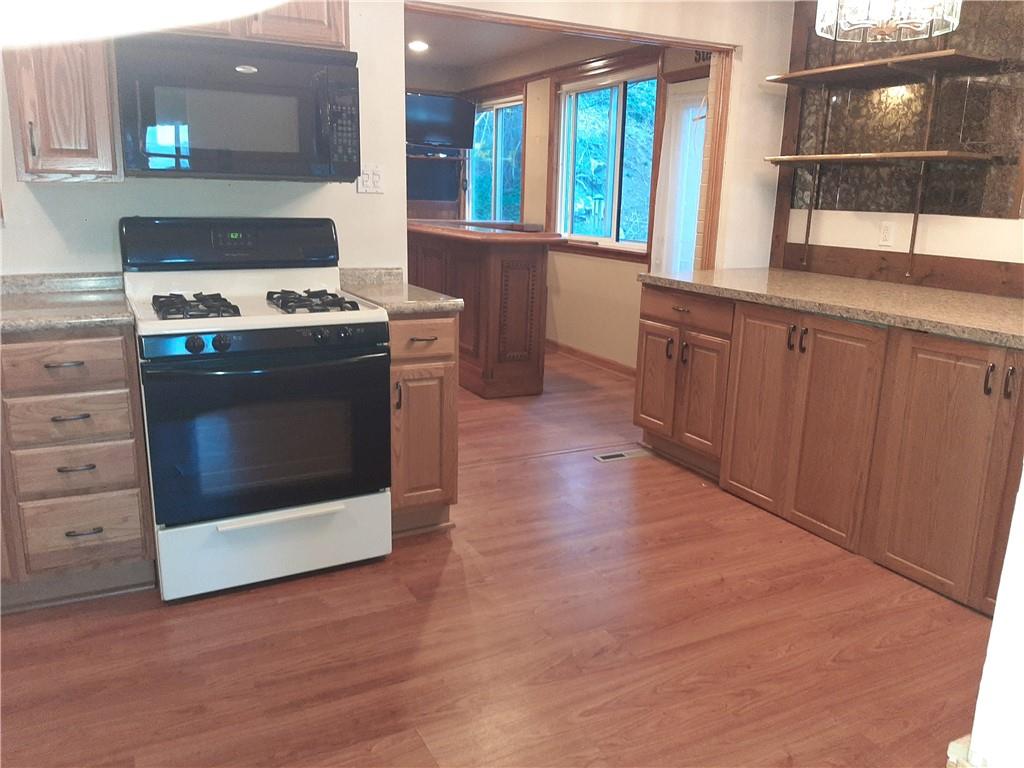 3728 Oakton Road Pittsburgh, PA 15227 - Photo 6 of 20 Gallery Image 6