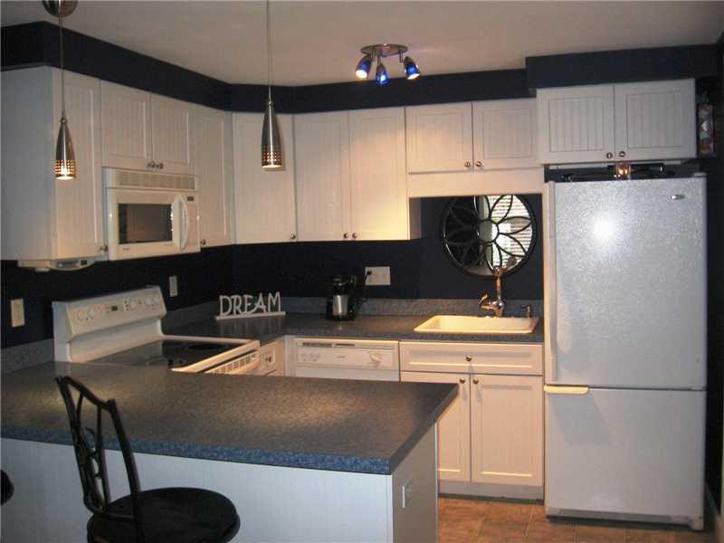 128 Cottage Road Windham, ME 04062 - Photo 8 of 16 Kitchen.