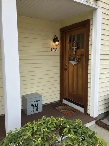 $349,900 | 1032 West Shore Road, Warwick, RI 02889