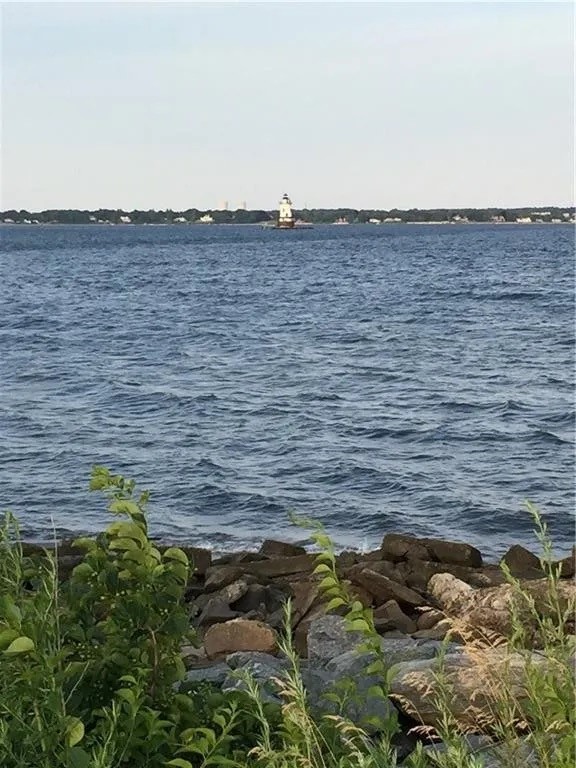 1032 West Shore Road Warwick, RI 02889 - Photo 45 of 48 Conimicut point beach