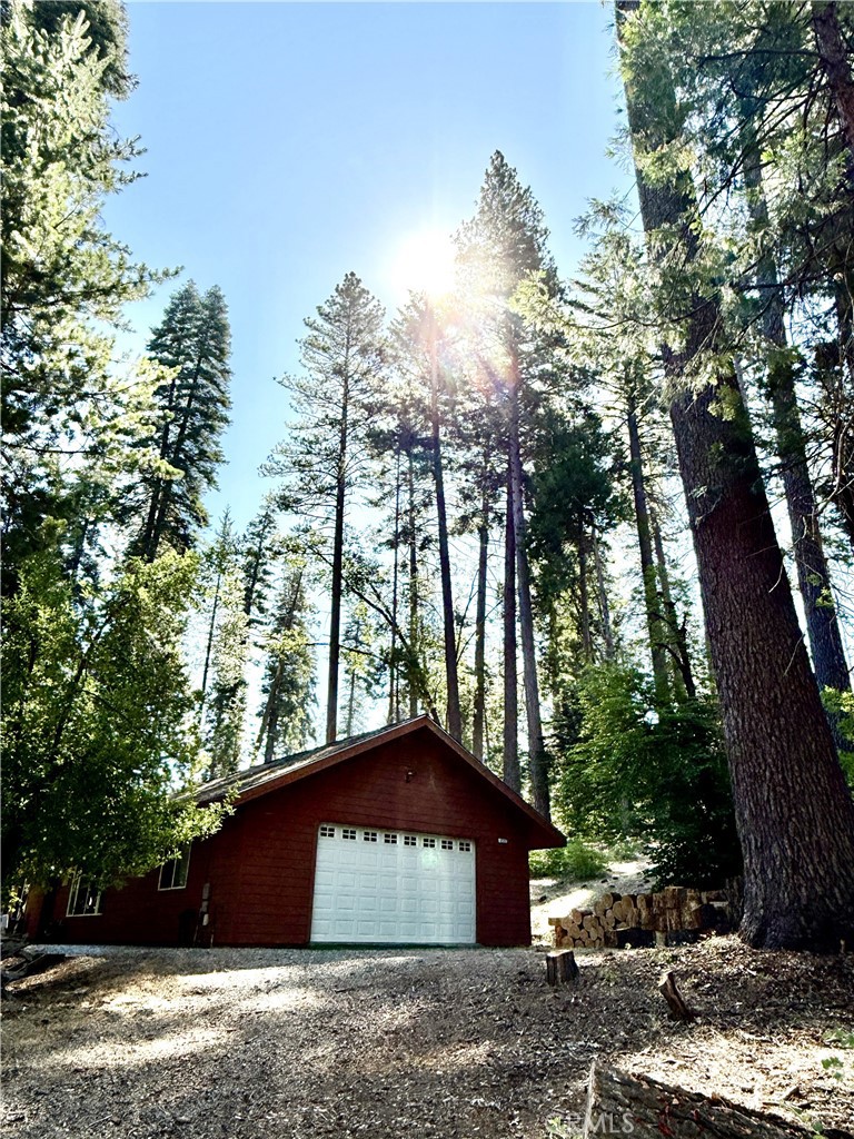 3502 Comet Mine Mariposa, CA 95338 - Photo 9 of 47 a view of outdoor space and yard