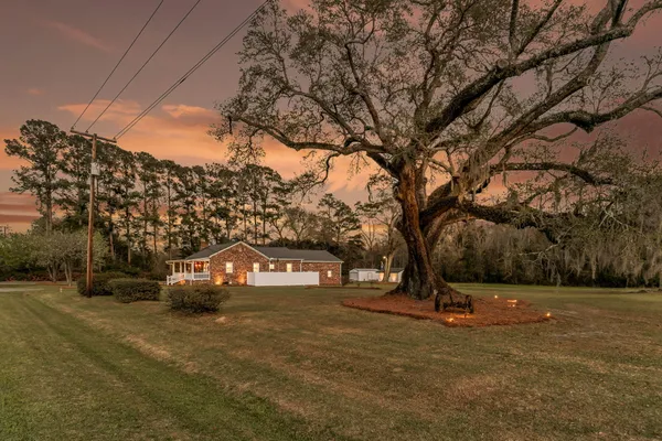 $425,000 | 4454 Cottageville Highway, Round O, SC 29474