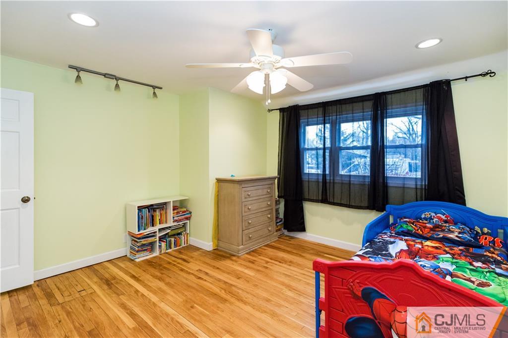 12 Rodney Road East Brunswick, NJ 08816 - Photo 8 of 25 Gallery Image 8
