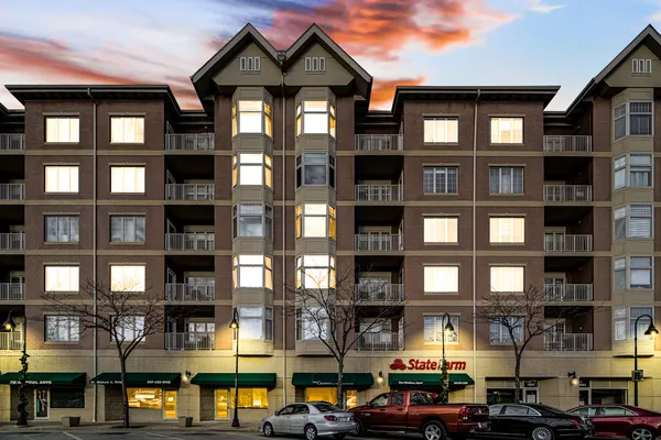 $225,000 | 9670 Franklin Avenue, Unit 602, Franklin Park, IL 60131