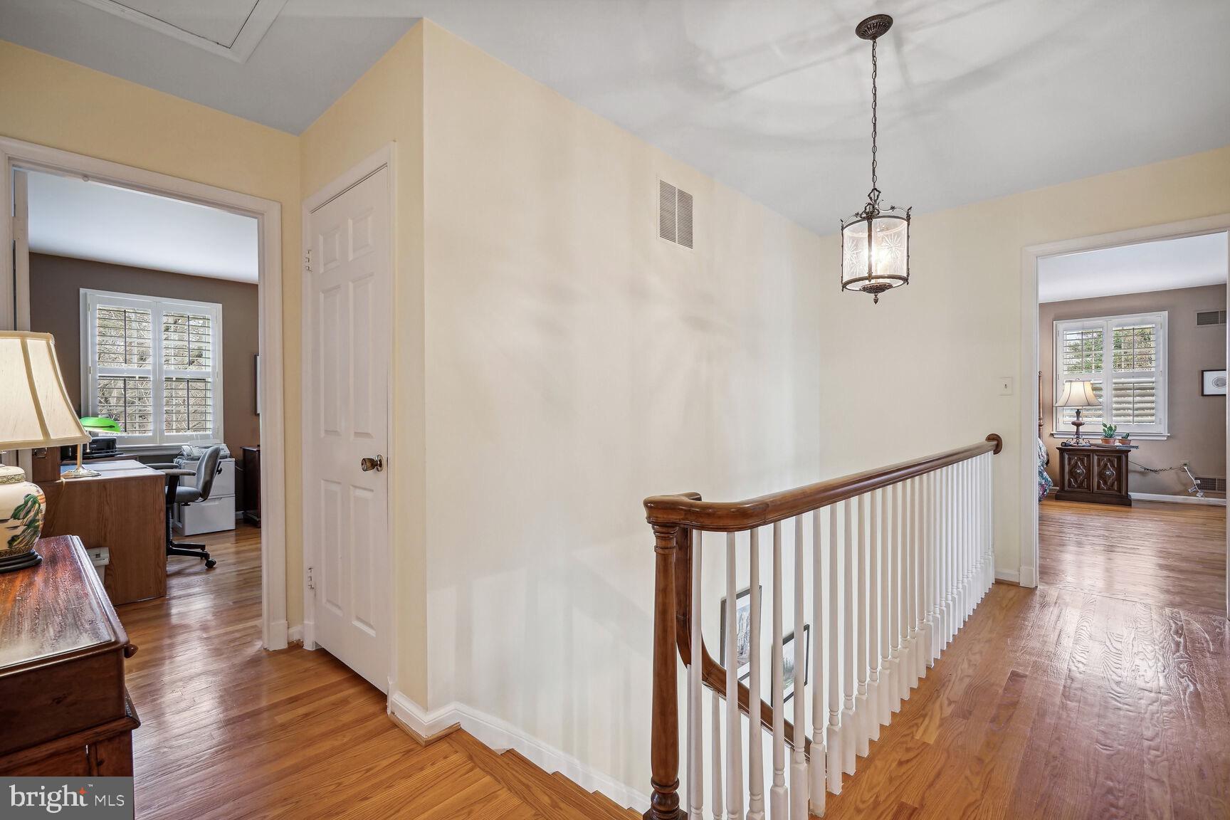 9722 Spring Ridge Lane Vienna, VA 22182 - Photo 26 of 32 Gallery Image 26