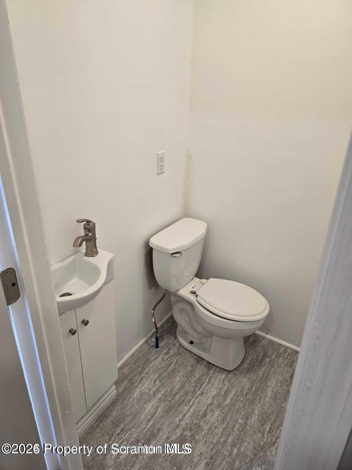 530 Myrtle Street Scranton, PA 18510 - Photo 12 of 35 IMG_1519