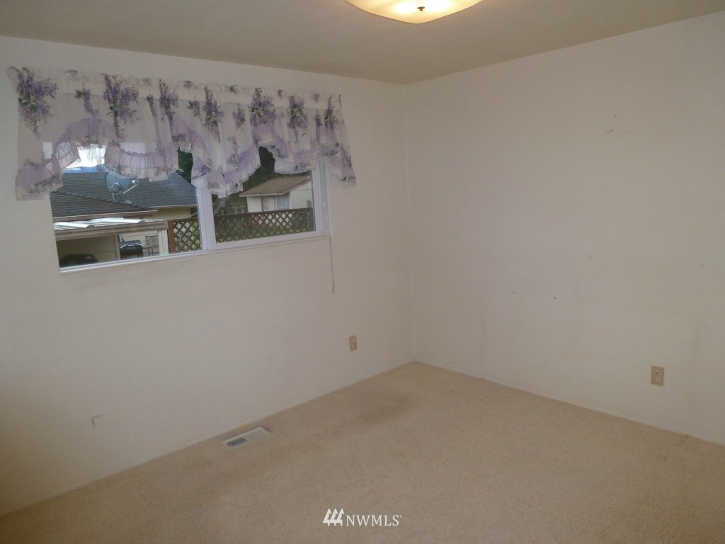 17020 Peterson Road Burlington, WA 98233 - Photo 14 of 16 Gallery Image 14
