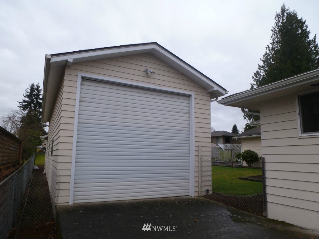 17020 Peterson Road Burlington, WA 98233 - Photo 4 of 16 Gallery Image 4