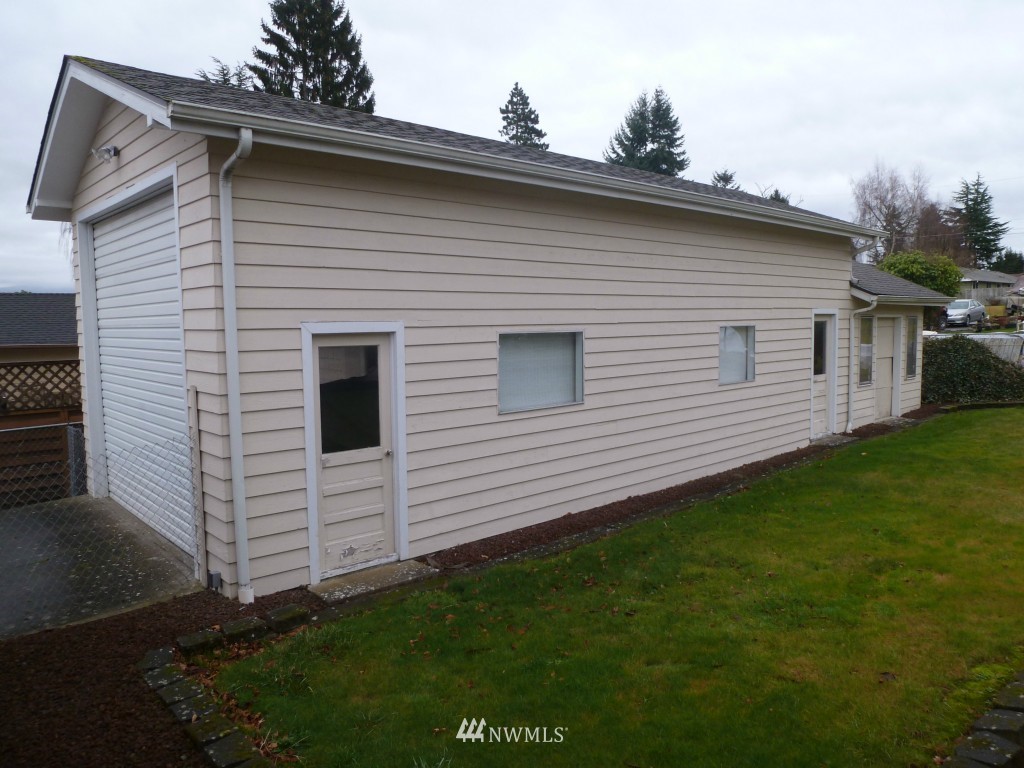 17020 Peterson Road Burlington, WA 98233 - Photo 5 of 16 Gallery Image 5