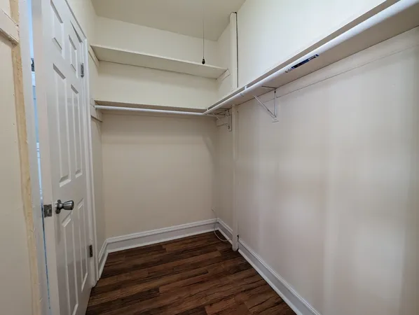 $1,295 | 2536 North Sawyer Avenue, Unit 205, Chicago, IL 60647