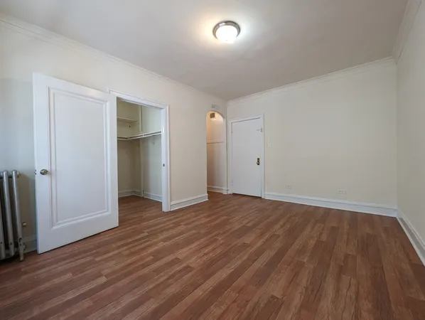 $1,295 | 2536 North Sawyer Avenue, Unit 205, Chicago, IL 60647