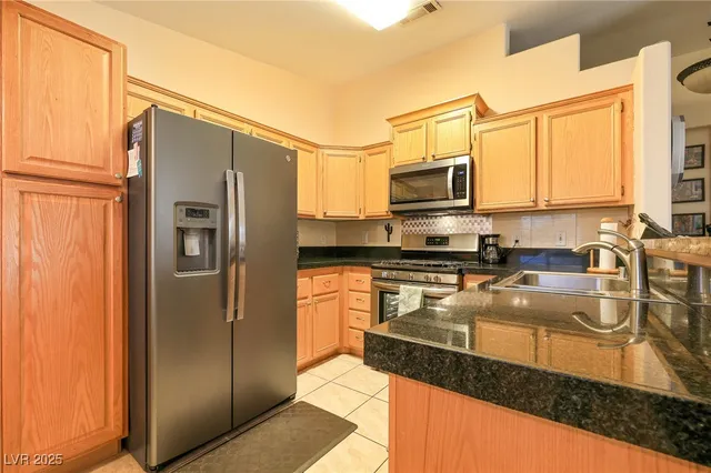 $205,000 | 2110 Los Feliz Street, Unit 2064, Las Vegas, NV 89156