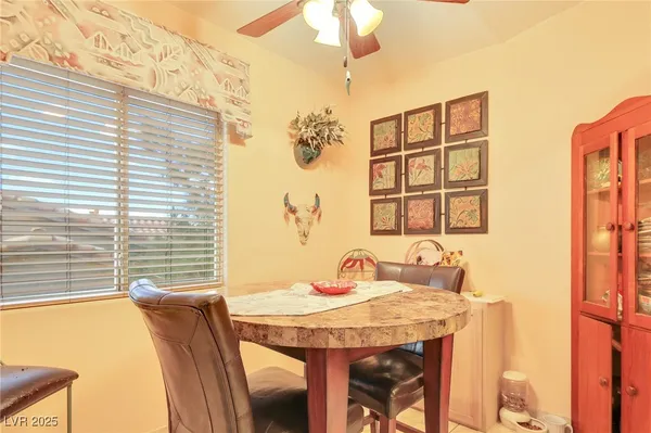 $200,000 | 2110 Los Feliz Street, Unit 2064, Las Vegas, NV 89156