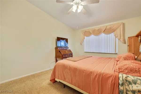 $200,000 | 2110 Los Feliz Street, Unit 2064, Las Vegas, NV 89156