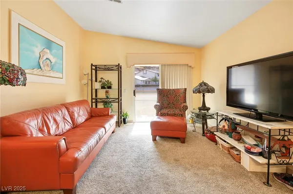 $200,000 | 2110 Los Feliz Street, Unit 2064, Las Vegas, NV 89156