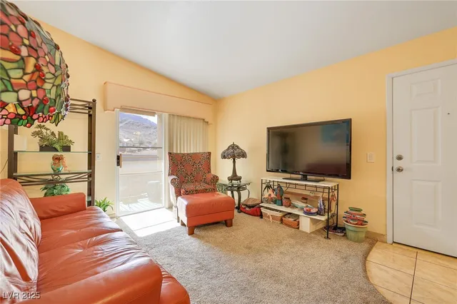 $205,000 | 2110 Los Feliz Street, Unit 2064, Las Vegas, NV 89156
