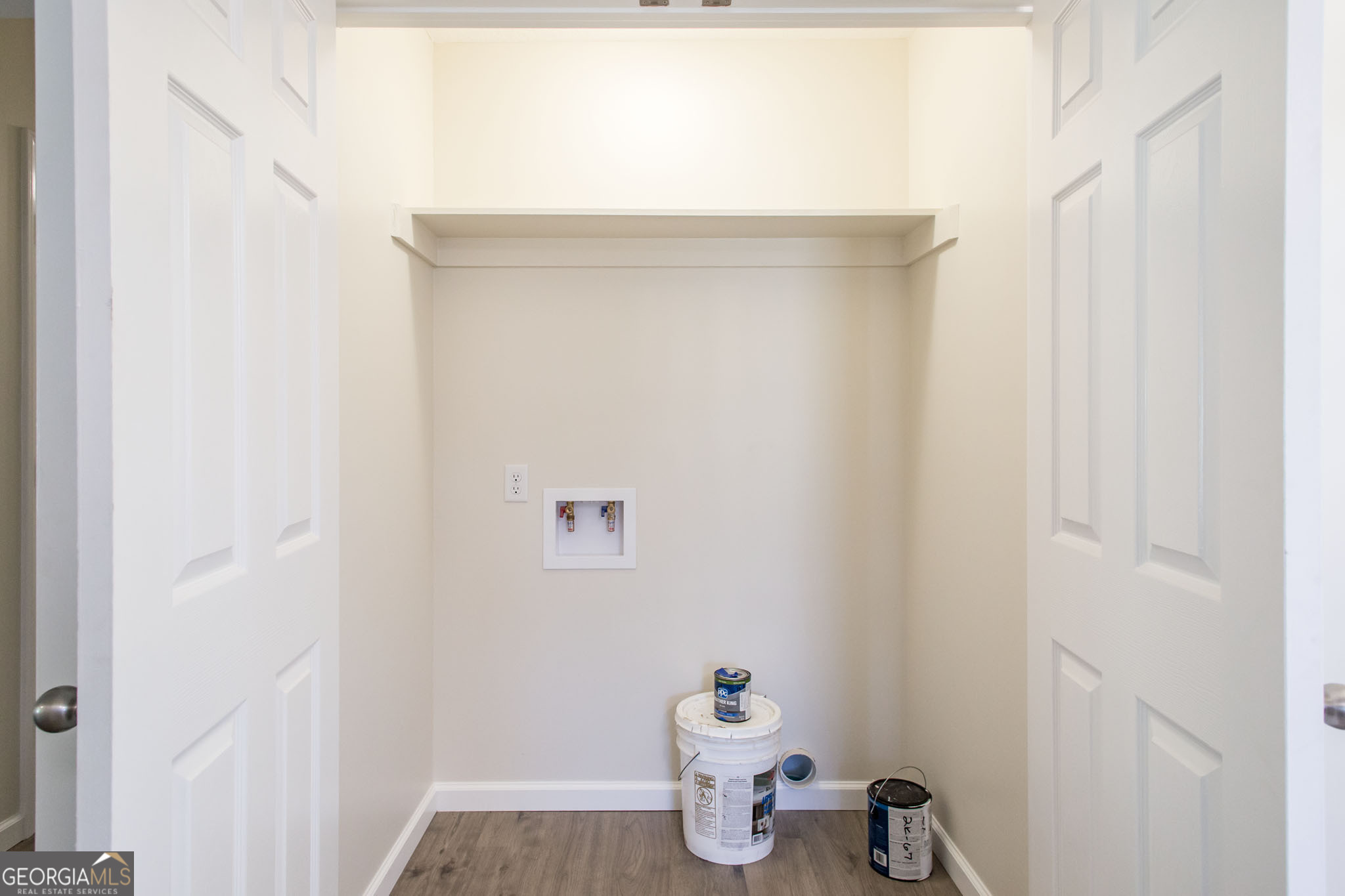 121 Union Street Waycross, GA 31501 - Photo 7 of 25 a bathroom with a toilet