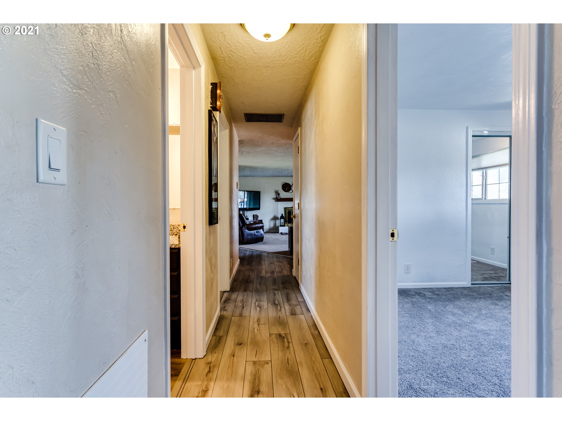 2432 17th Place Springfield, OR 97477 - Photo 17 of 26