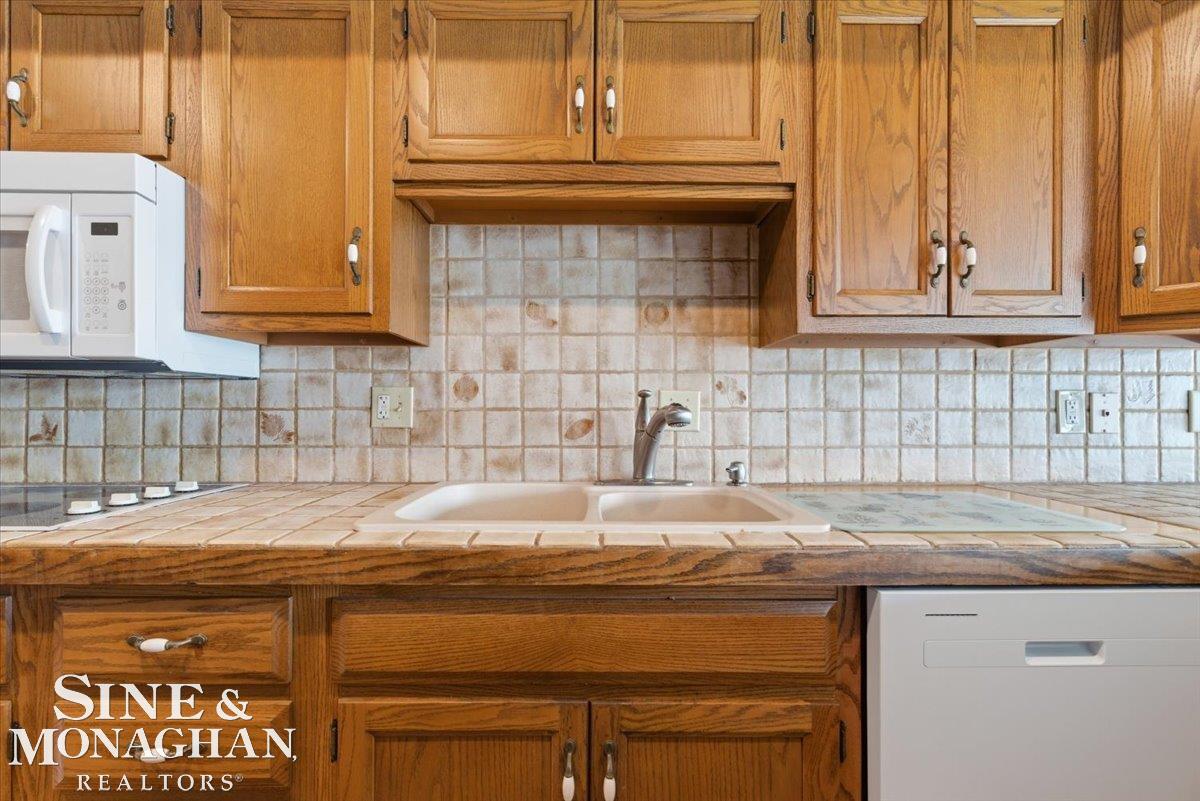 1715 River Road, Unit 58 St. Clair, MI 48079 - Photo 17 of 44