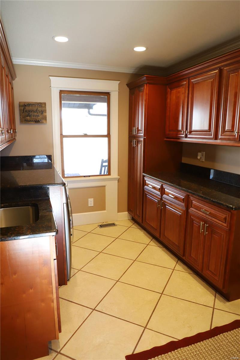 5014 Ringer Road St. Louis, MO 63129 - Photo 13 of 36 Gallery Image 13
