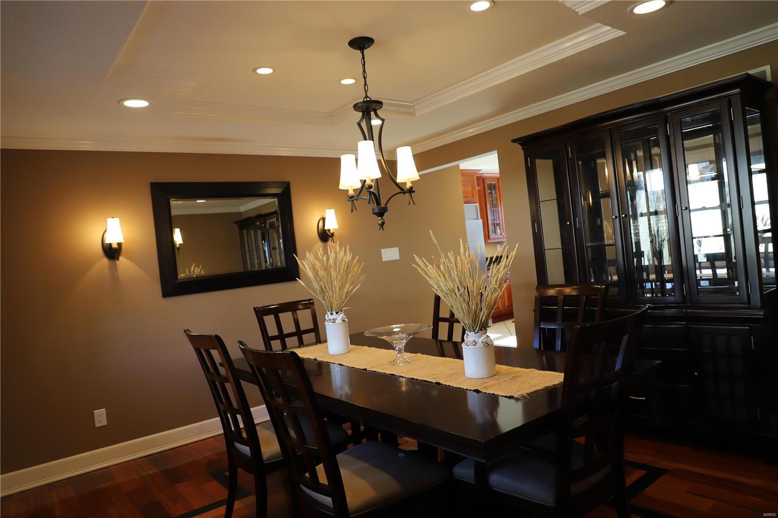 5014 Ringer Road St. Louis, MO 63129 - Photo 8 of 36 Gallery Image 8