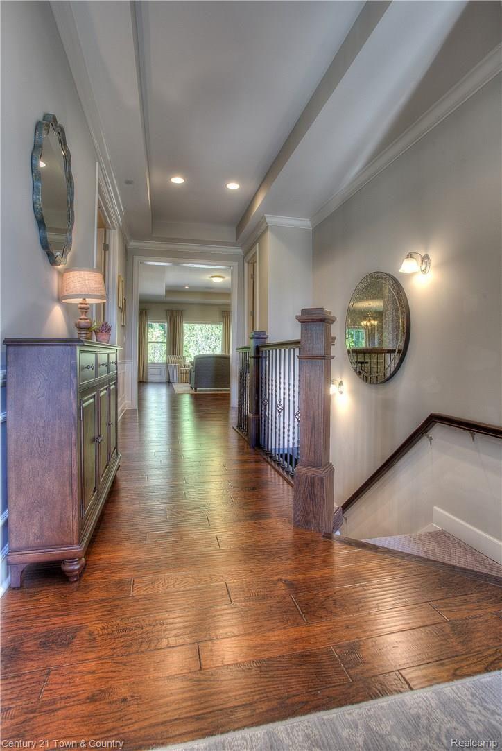 5512 Woodfall Road Clarkston, MI 48348 - Photo 6 of 35 woodfall entrance.jpg